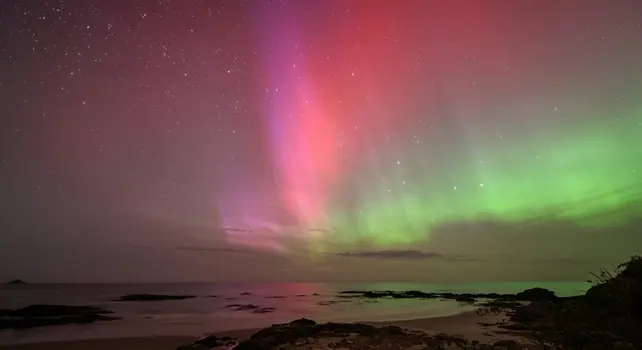 شفق بر فراز اقیانوس