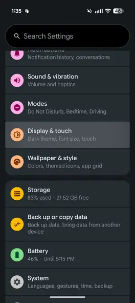 منوی تنظیمات اندروید با برجسته‌سازی نمایش و لمس