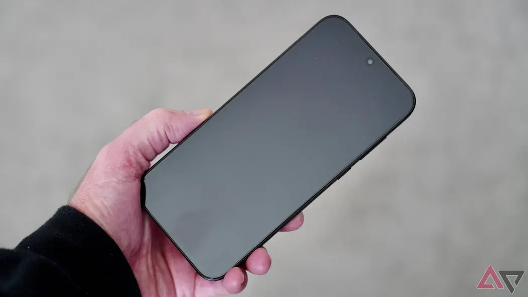 گوشیای با صفحه خالی