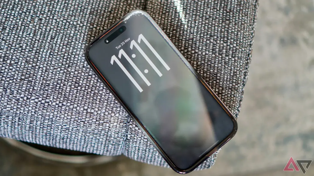 صفحهنمایش همیشه روشن در آیفون 17 پرو مکس اپل