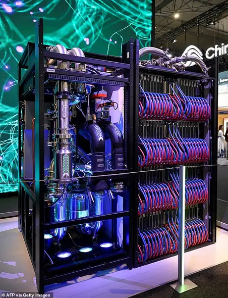 HP در سال ۲۰۲۵ سواری پرنوسان داشت — سرمایه‌گذاران فناوری قدرتمند رایانه‌ای این شرکت را در پی تقویت هوش مصنوعی و هزینه‌های مرکز داده تحسین کردند؛ اما محصولات مصرفی این شرکت، نظیر رایانه‌ها و چاپگرها، محبوبیت خود را به رقبایی همچون اپل از دست دادند.