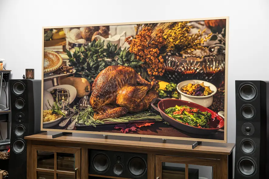 مقایسه تلویزیونهای هنری (The Frame، The Frame Pro، Hisense CanvasTV و TCL Nxtvision)