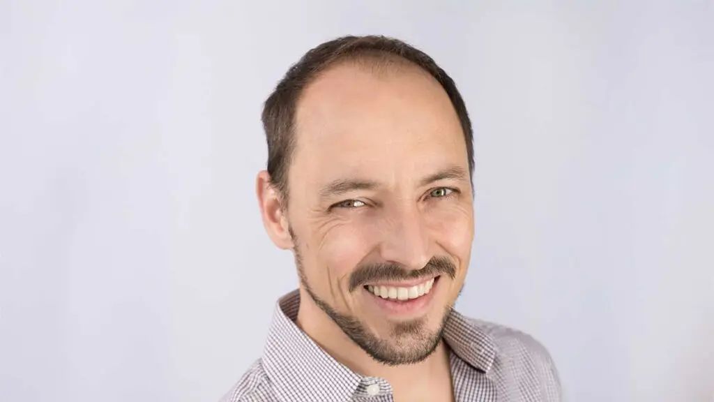 تغییر مسیر Eve از بلوتوث به Thread و Matter برای رفع اختلاف طولانیمدت خانه هوشمند Apple‑Android، ارائه کنترل سریعتر، سازگار و بدون نیاز به ابر برای هر خانوار.