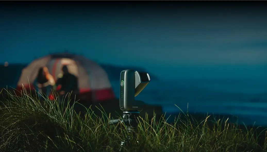 دروف مینی وزن نسبتاً سبکی دارد و میتواند بهراحتی از آلودگی نوری مصنوعی دوری کند.