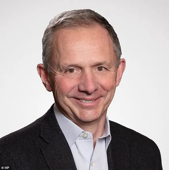 مدیرعامل Enrique Lores گفت که فرصتی چشمگیر برای ادغام هوش مصنوعی در HP می‌بیند.