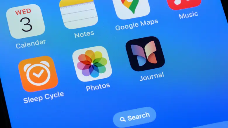 برنامه Photos در آیفون.