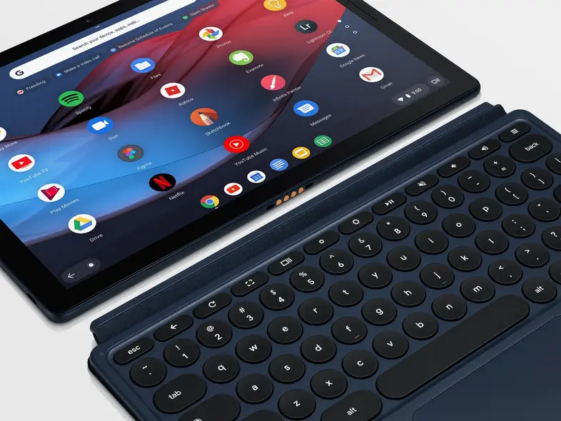 تبلت نزدیک به یک صفحه‌کلید جداشدنی