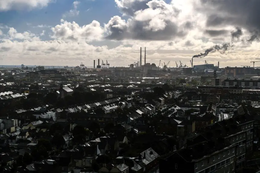 منظره کلی از افق شهر دوبین در سال ۲۰۱۷.