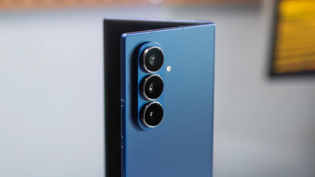 بررسی Samsung Galaxy Z Fold 7